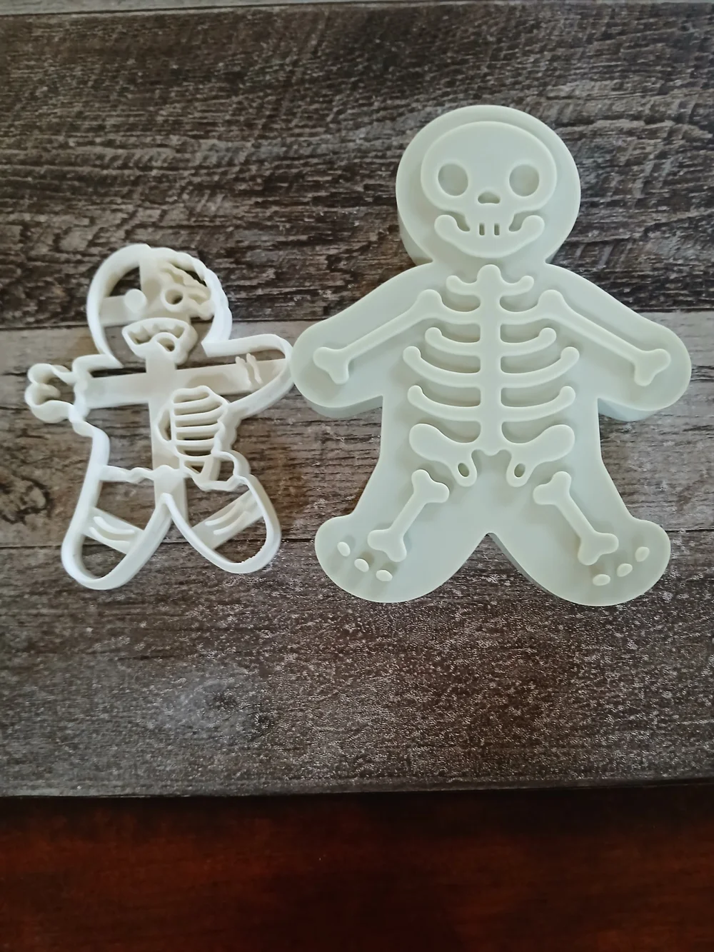 White Skeleton Gingerbread Cookie Cutter Set - Home Party Supplies